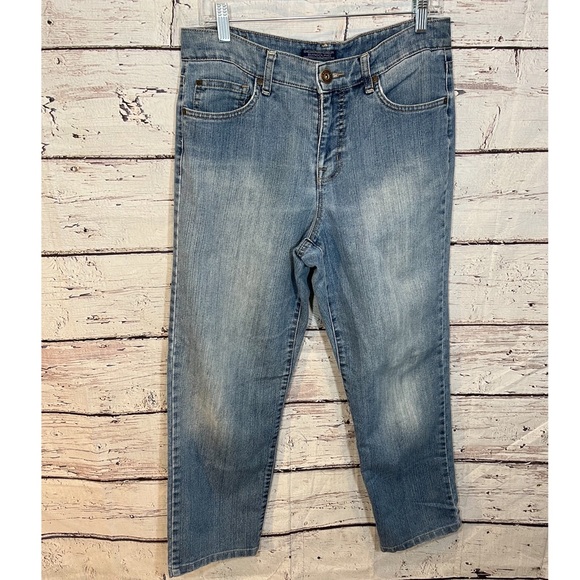 BANDOLINO "Mandie" Distressed Light Wash Straight Leg Jeans-8 - Picture 1 of 2